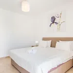 דירה #025 Charming 3br