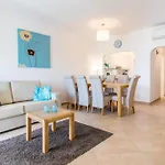 Apartamento #025 Charming 3br *