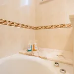 דירה #025 Charming 3br אלבופיירה