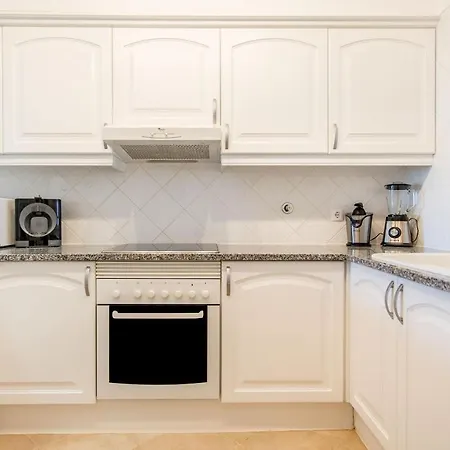 Apartamento #025 T3 Encantador Em By Holidays *