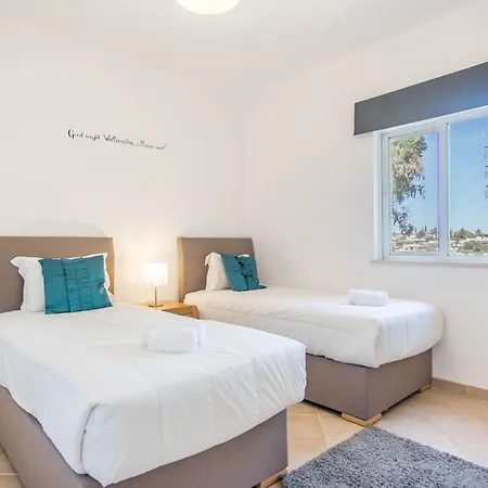 Διαμέρισμα #025 Charming 3br *