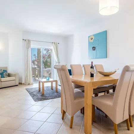 Διαμέρισμα #025 Charming 3br Αλμπουφέιρα