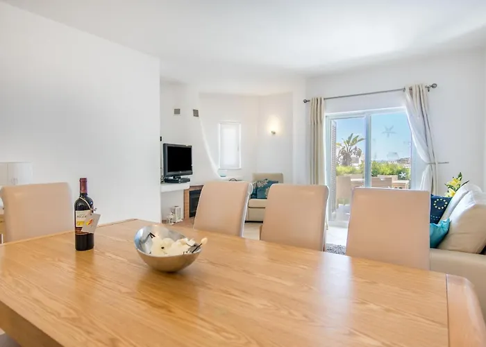 #025 T3 Encantador Em By Holidays דירה